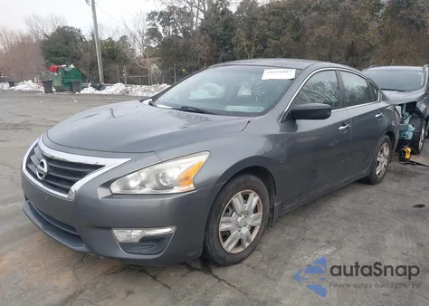 2015 Nissan Altima 2.5 S z USA, uszkodzony, nr VIN 1N4AL3AP6FN391648